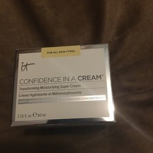 ‼️Make an offer‼️It cosmetics moisturizing cream